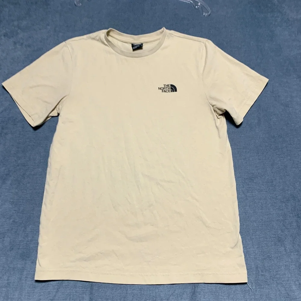 The North Face T Shirt Mens Medium Beige Crew Neck Logo Casual Fit Summer Tee